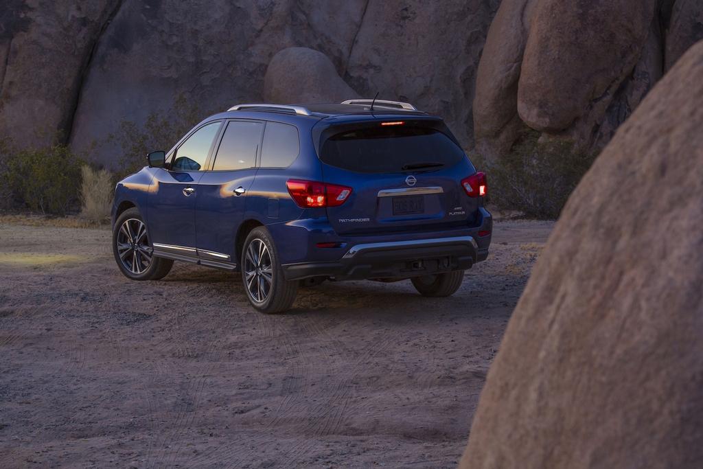 Nissan Pathfinder’a Yeni Yüz