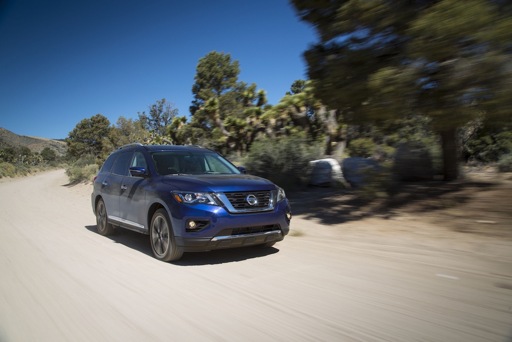 Nissan Pathfinder’a Yeni Yüz