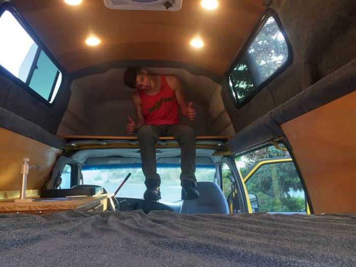 Eski Minibüsü Bakın Ne Hale Getirdi?  .