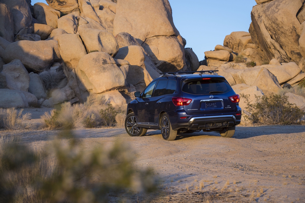 Nissan Pathfinder’a Yeni Yüz