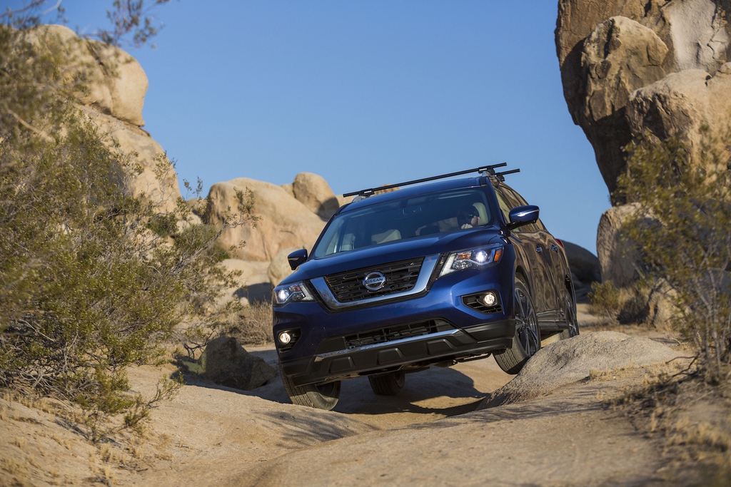 Nissan Pathfinder’a Yeni Yüz