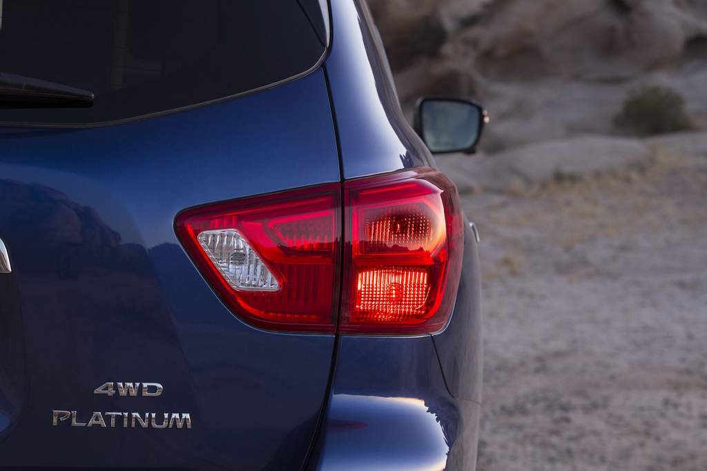 Nissan Pathfinder’a Yeni Yüz