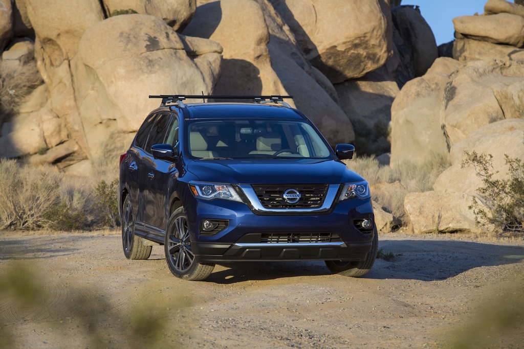 Nissan Pathfinder’a Yeni Yüz