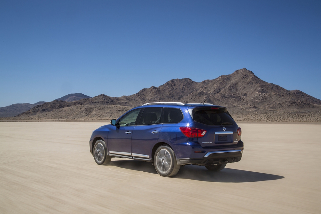 Nissan Pathfinder’a Yeni Yüz
