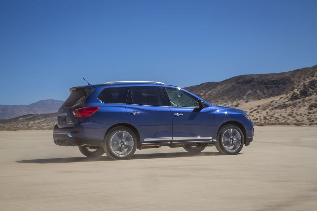 Nissan Pathfinder’a Yeni Yüz