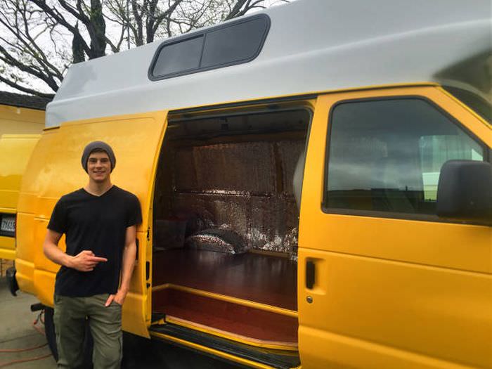 Eski Minibüsü Bakın Ne Hale Getirdi?  .