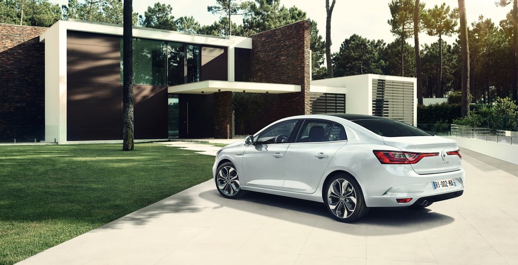 Efsane Geri Dönüyor : Yeni Renault Megane Sedan