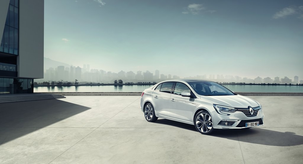 Efsane Geri Dönüyor : Yeni Renault Megane Sedan