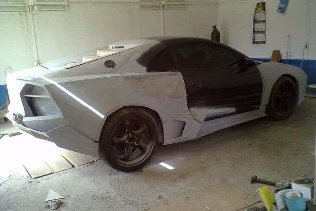 Evinde Lamborghini Yaptı