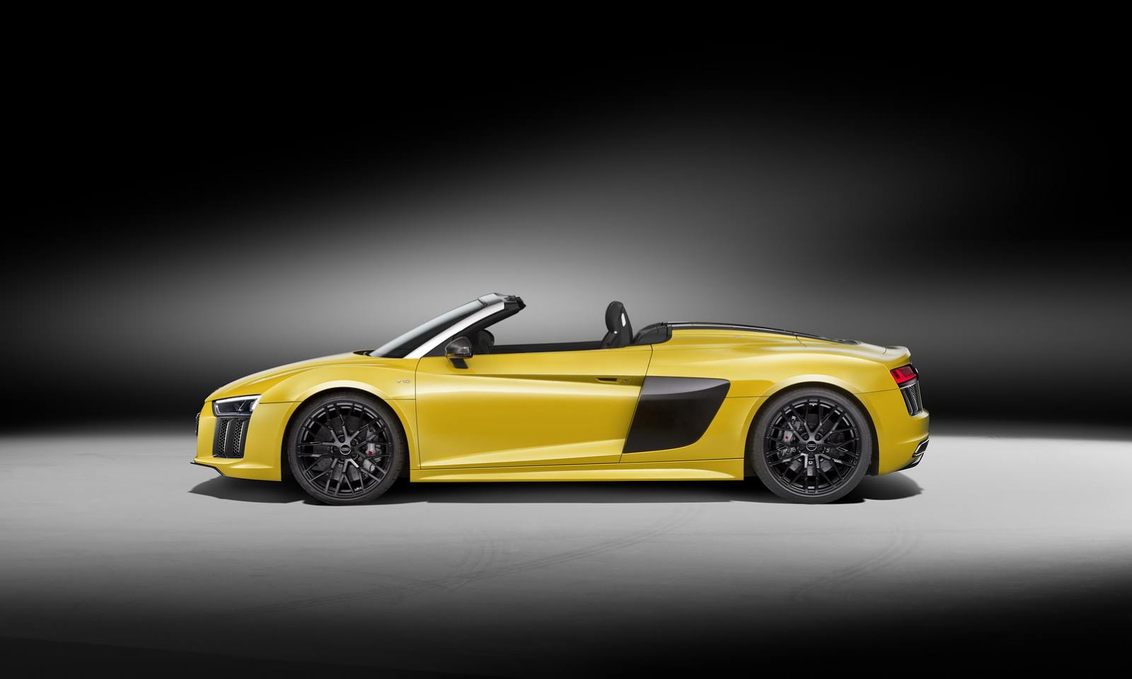 Audi R8 V10 Spyder Yollara Çıkıyor