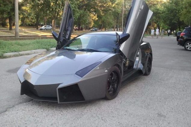 Evinde Lamborghini Yaptı