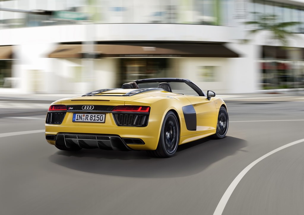 Audi R8 V10 Spyder Yollara Çıkıyor