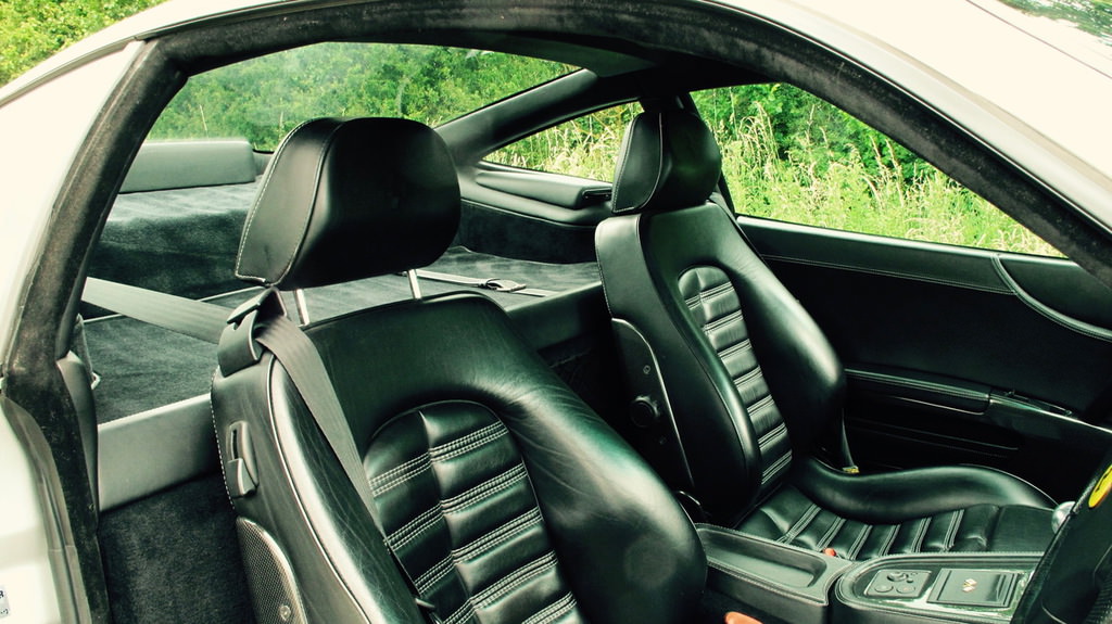 Ünlü Futbolcunun Ferrari’si Satışa Çıktı