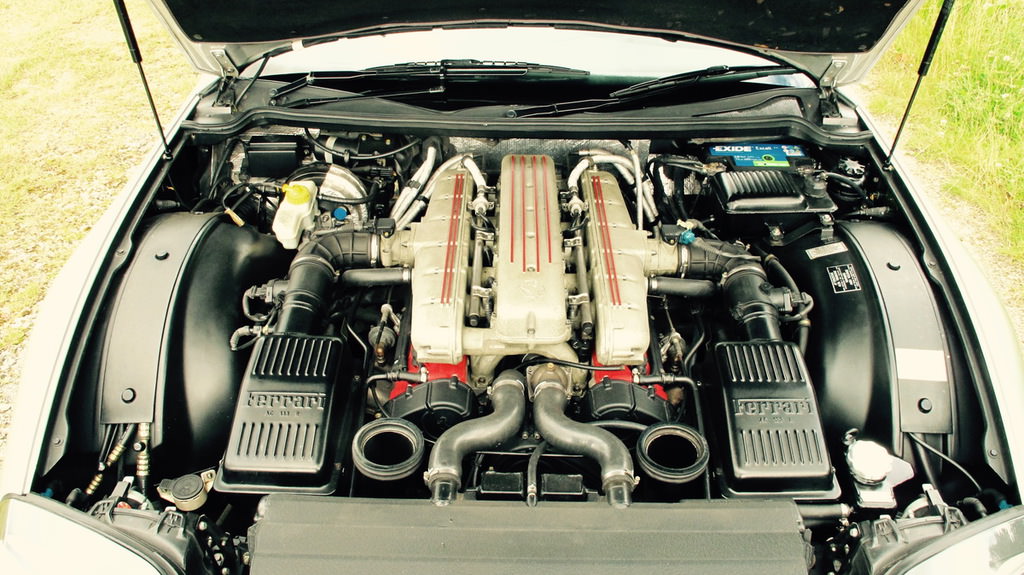 Ünlü Futbolcunun Ferrari’si Satışa Çıktı