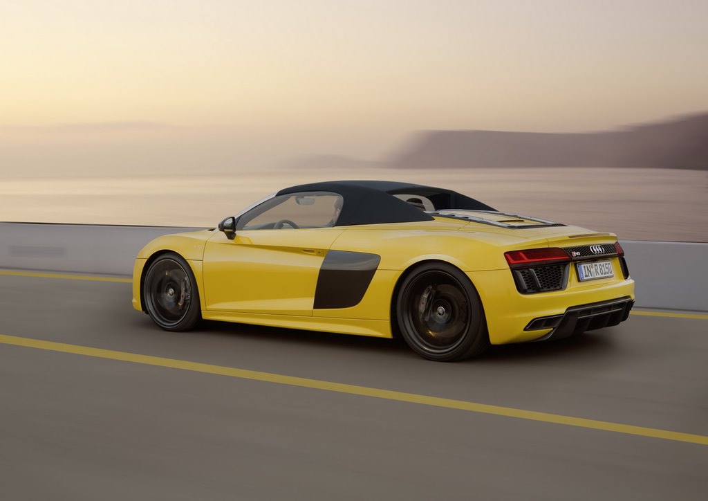Audi R8 V10 Spyder Yollara Çıkıyor