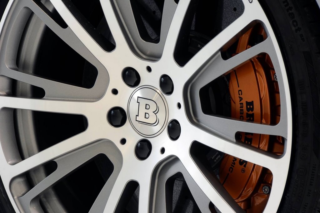 Yazlık Süpersporcu : Brabus 800 Roadster