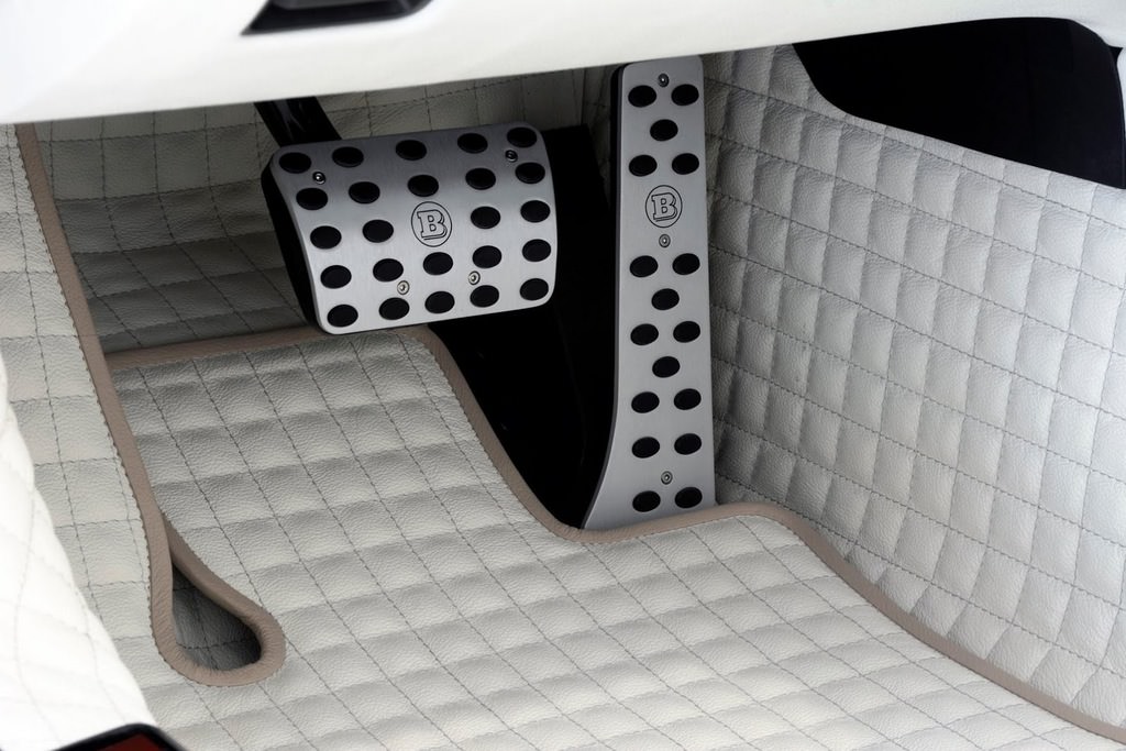 Yazlık Süpersporcu : Brabus 800 Roadster