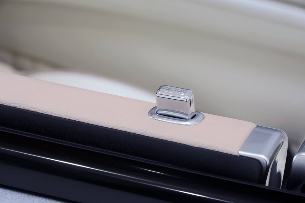 Yazlık Süpersporcu : Brabus 800 Roadster