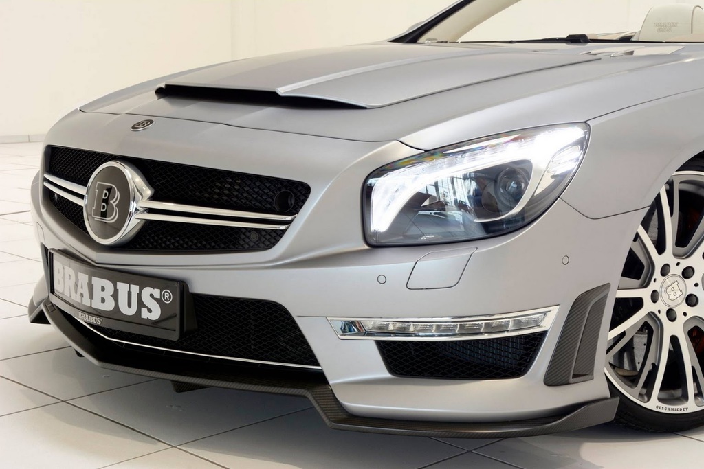 Yazlık Süpersporcu : Brabus 800 Roadster