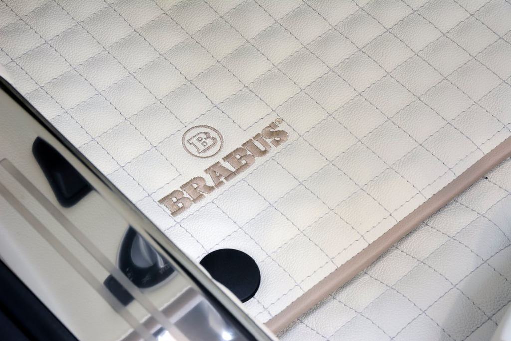 Yazlık Süpersporcu : Brabus 800 Roadster