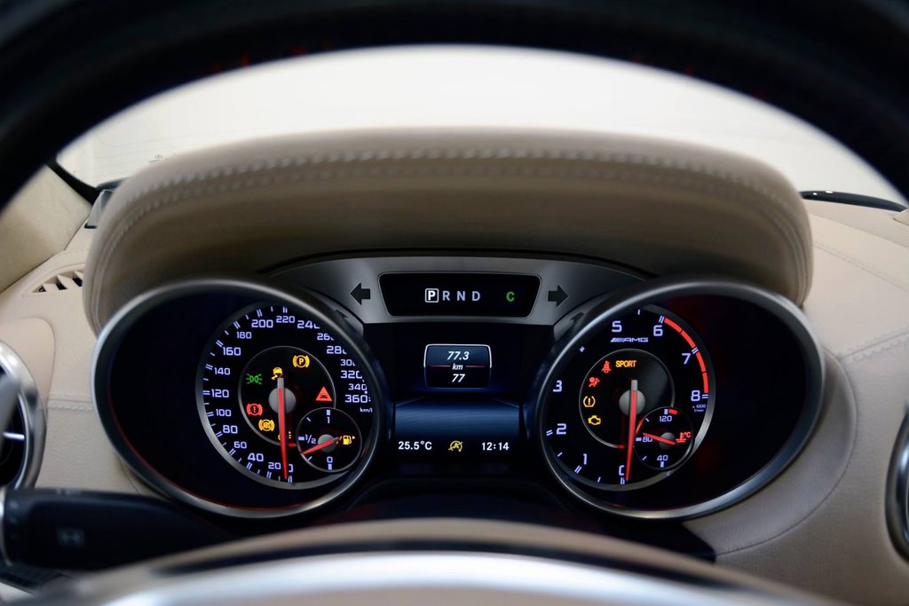 Yazlık Süpersporcu : Brabus 800 Roadster