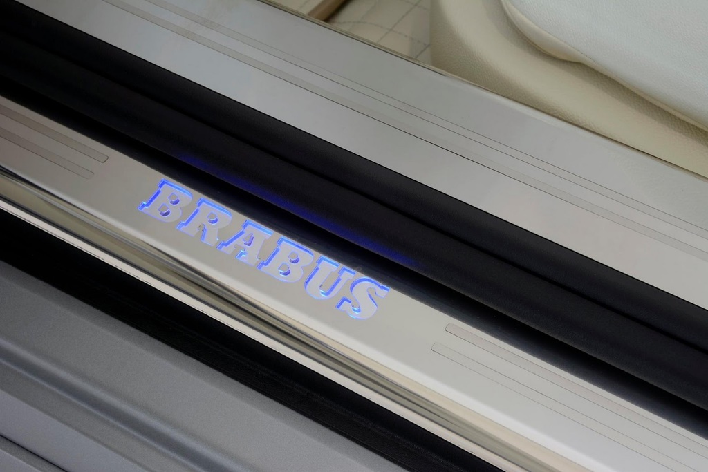 Yazlık Süpersporcu : Brabus 800 Roadster