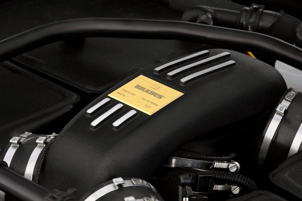 Yazlık Süpersporcu : Brabus 800 Roadster