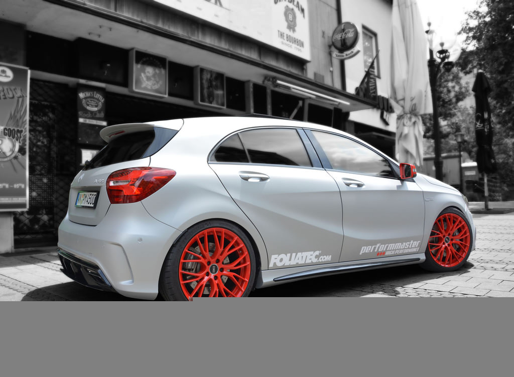 410 HP’lik Ateşli Hatchback