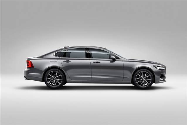 Volvo S90 Türkiye Yollarına Çıktı