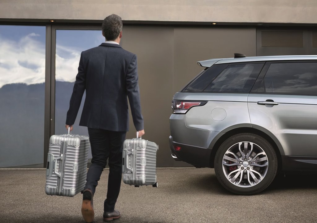 Range Rover Sport’a 2,0 lt’lik Dizel Geliyor