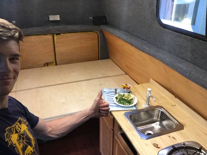 Eski Minibüsü Bakın Ne Hale Getirdi?