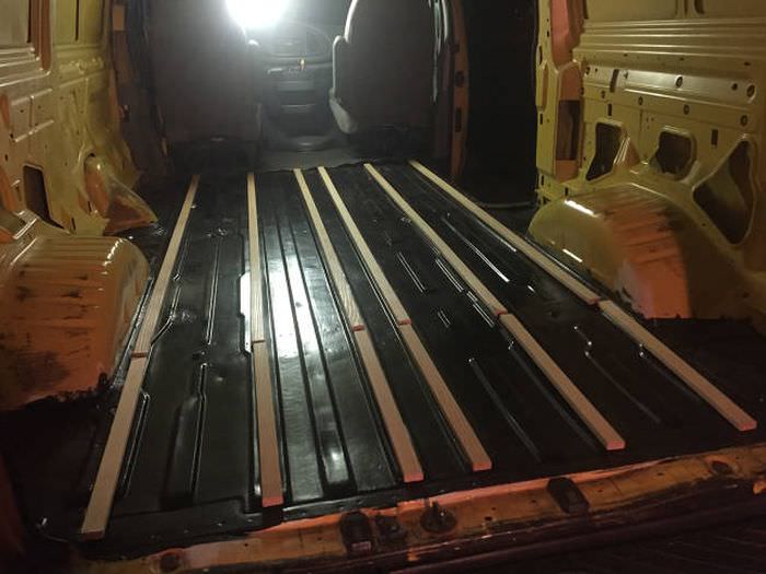 Eski Minibüsü Bakın Ne Hale Getirdi?