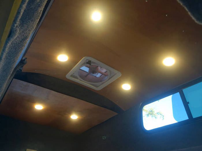 Eski Minibüsü Bakın Ne Hale Getirdi?