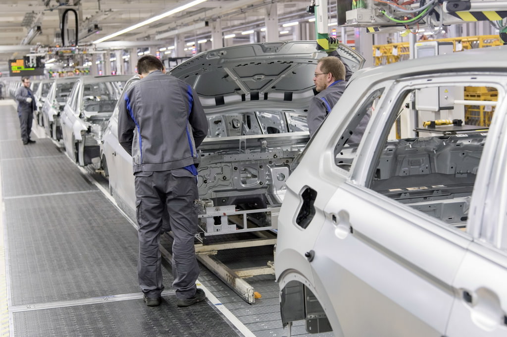 Volkswagen Golf'ün Üretimi Durduruldu