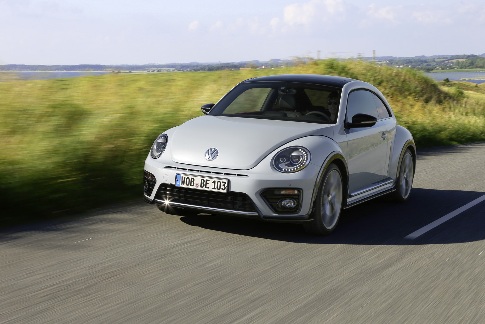 Makyajlı VW Beetle'ın Detayları Ortaya Çıktı