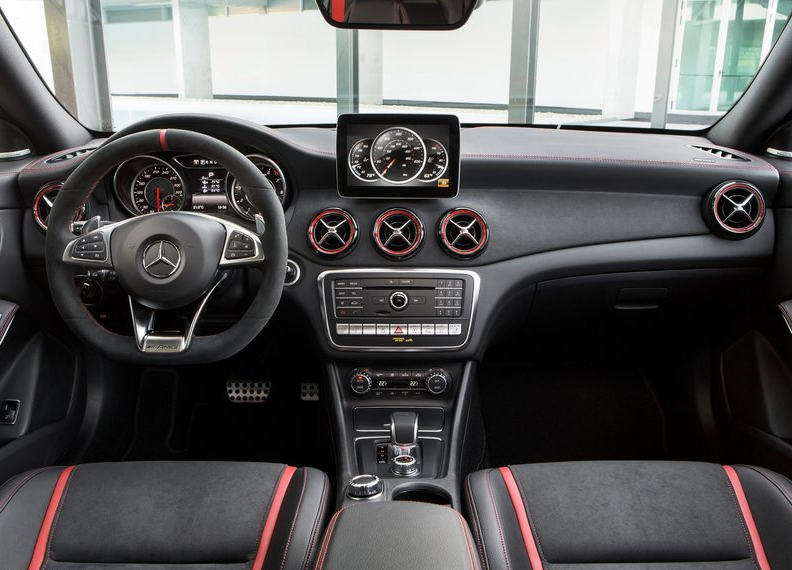 Yenilenen Mercedes-Benz CLA Türkiye’de