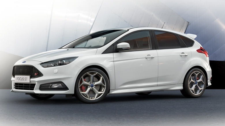 Ford’un Yeni Sporcuları: Focus ST ve Fiesta ST