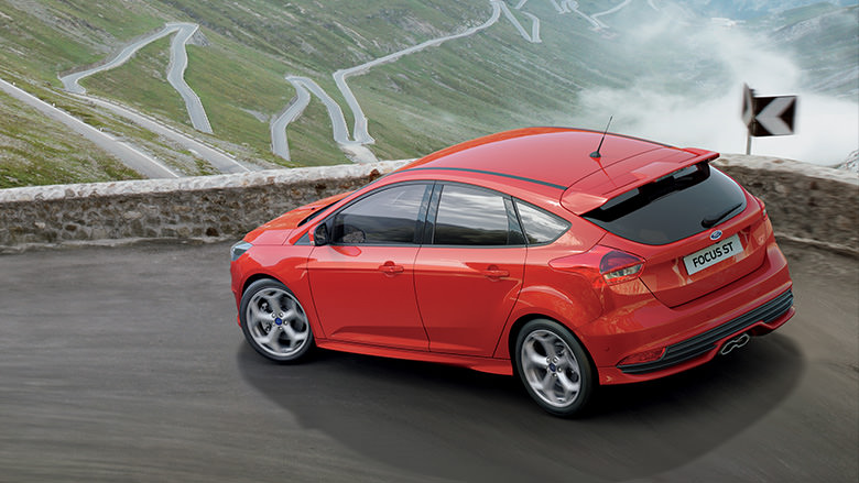 Ford’un Yeni Sporcuları: Focus ST ve Fiesta ST