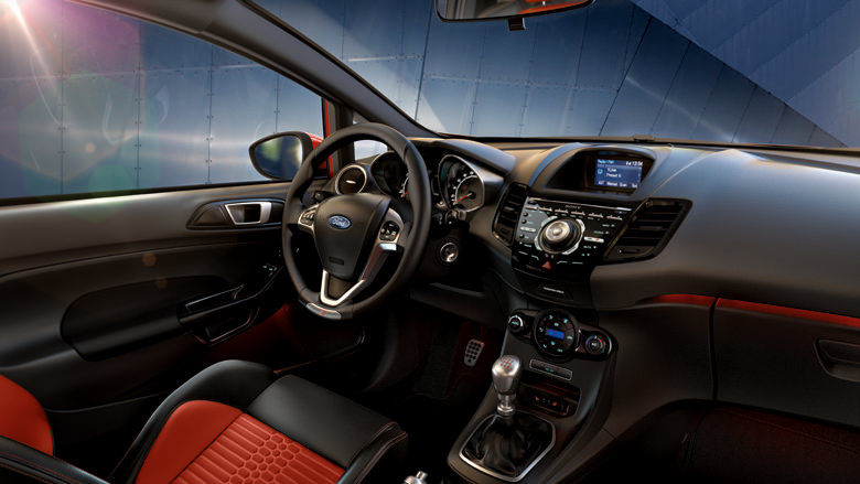 Ford’un Yeni Sporcuları: Focus ST ve Fiesta ST