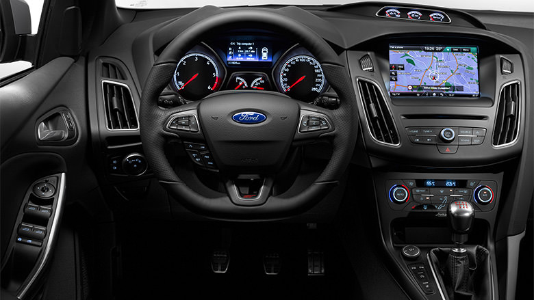 Ford’un Yeni Sporcuları: Focus ST ve Fiesta ST