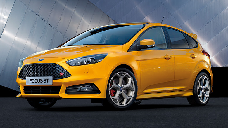 Ford’un Yeni Sporcuları: Focus ST ve Fiesta ST