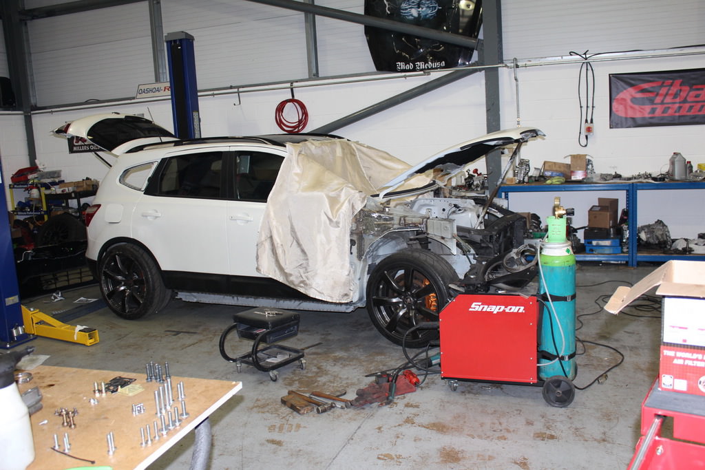 Bugatti Chiron Gücünde Qashqai