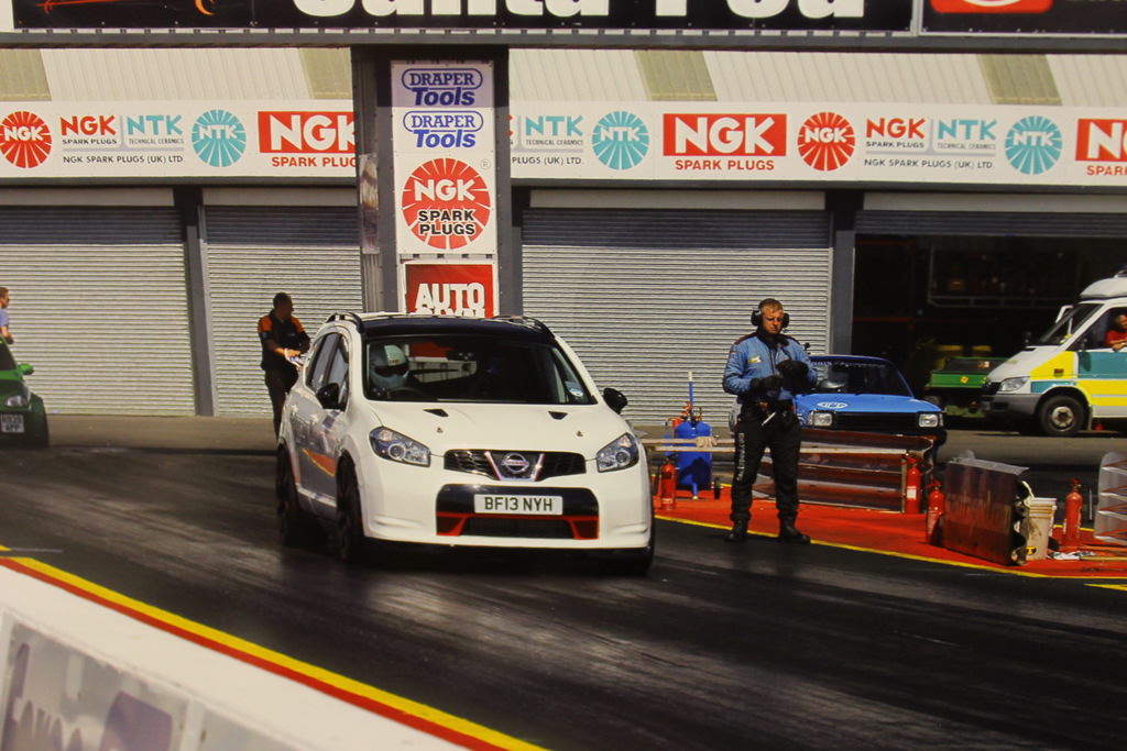 Bugatti Chiron Gücünde Qashqai