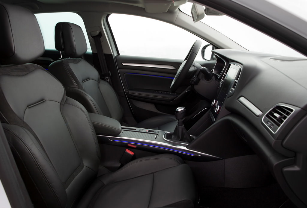 Renault Megane Sedan’ın 72 Fotoğraflık Galerisi