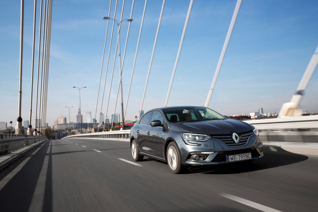 Renault Megane Sedan’ın 72 Fotoğraflık Galerisi
