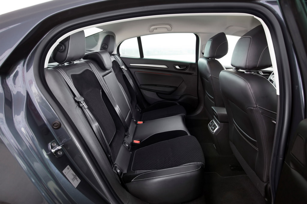 Renault Megane Sedan’ın 72 Fotoğraflık Galerisi