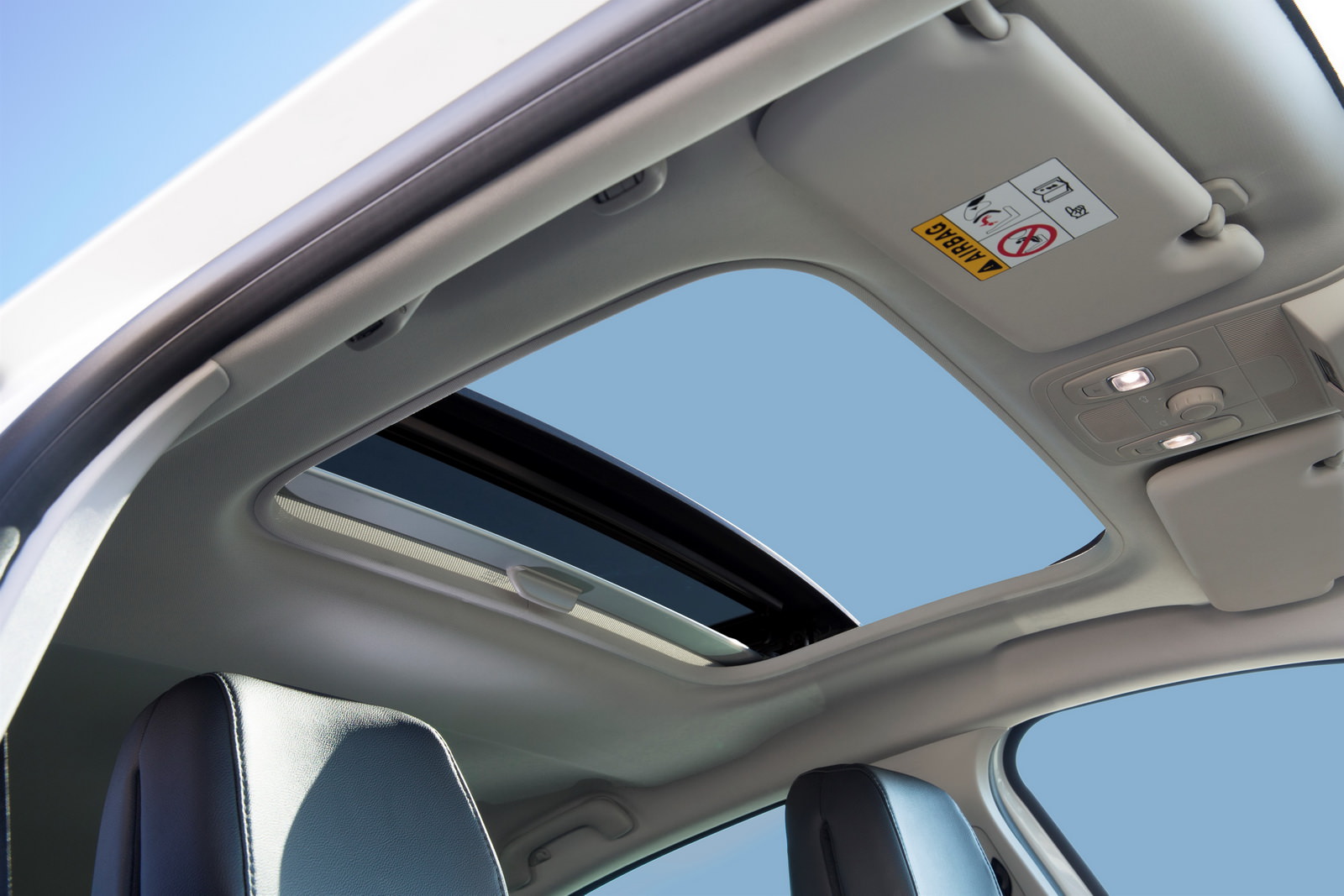 Renault Megane Sedan’ın 72 Fotoğraflık Galerisi