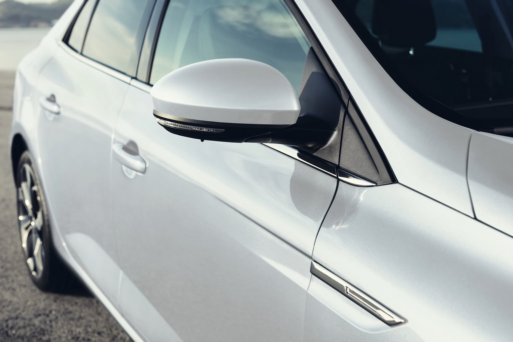 Renault Megane Sedan’ın 72 Fotoğraflık Galerisi