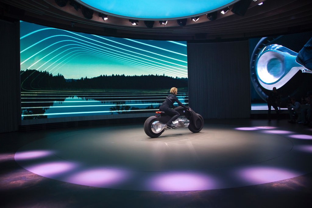 BMW'den devrilmeyen motosiklet: Motorrad Vision Next 100
