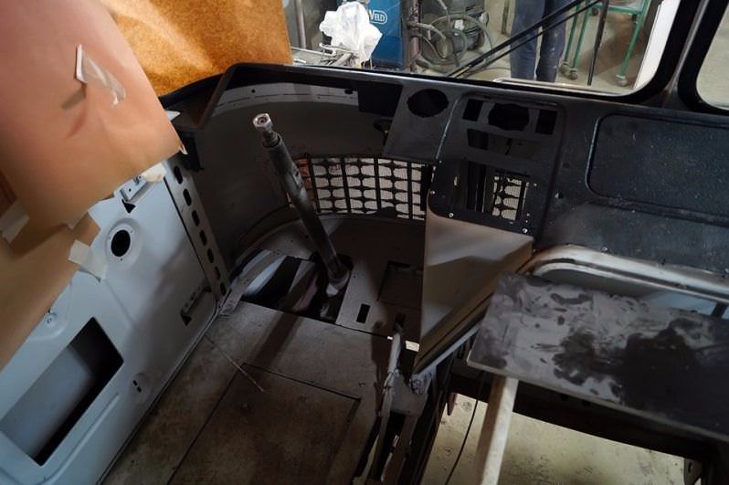 Oysa eski bir kamyonetti!